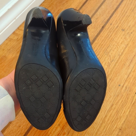 Naturalizer Black Leather Heels - Picture 6 of 6